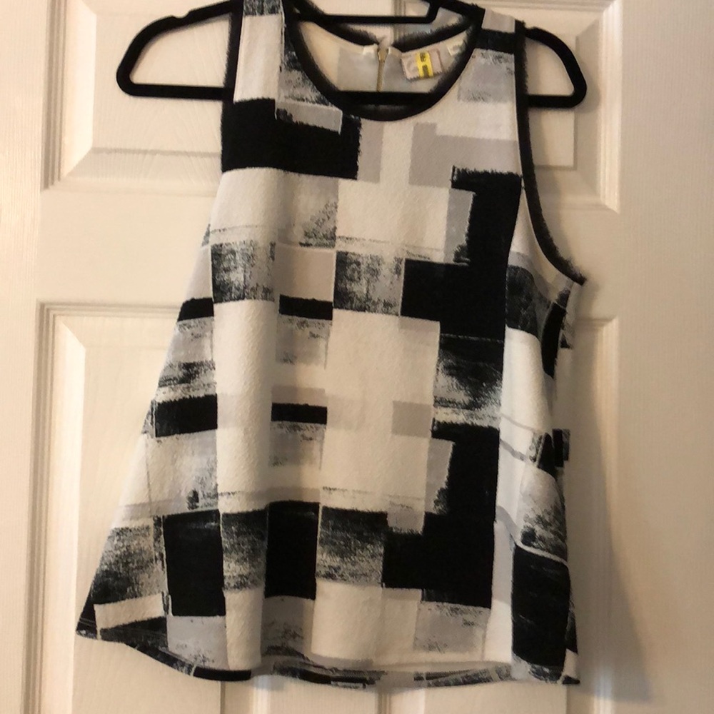 Sleeveless blouse